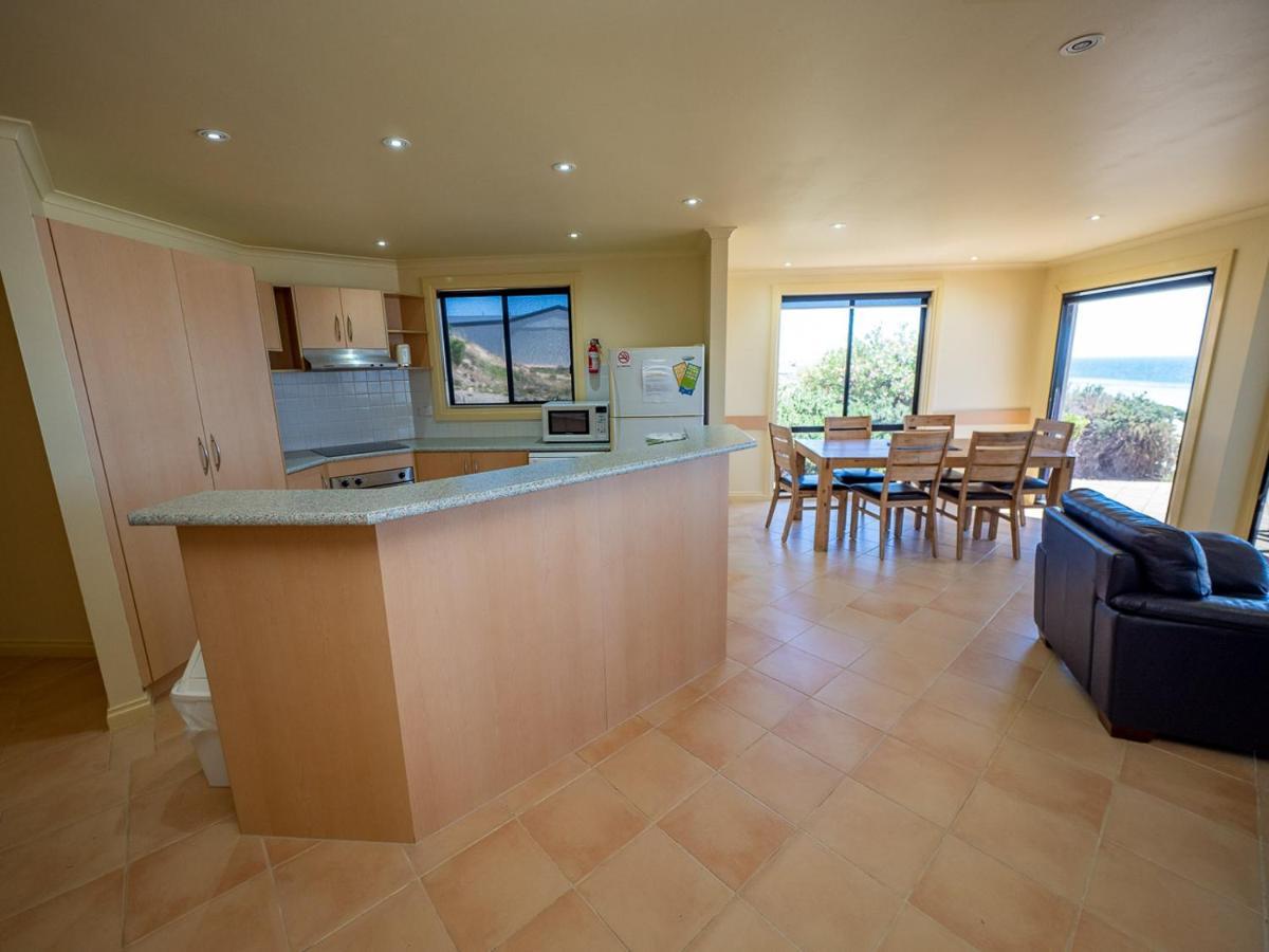 Cliff House Beachfront Villas Moonta Kültér fotó
