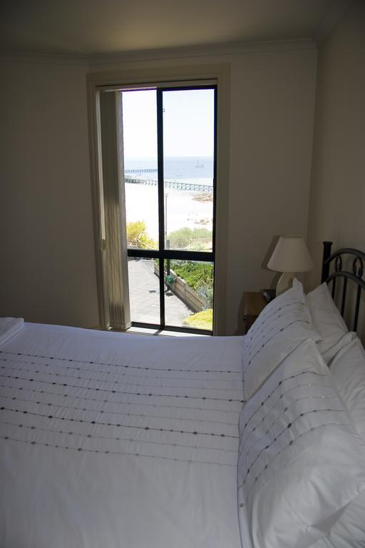 Cliff House Beachfront Villas Moonta Szoba fotó