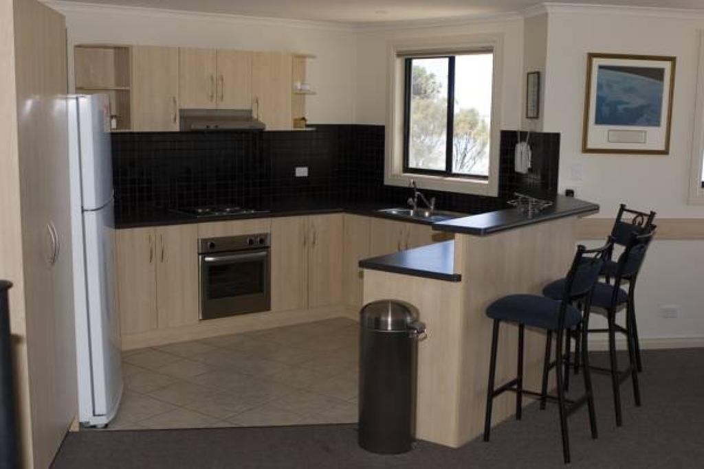 Cliff House Beachfront Villas Moonta Szoba fotó